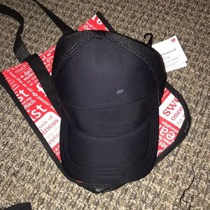 NWT Lululemon Black Dash and Splash hat and bag